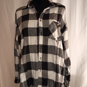 Stylish Black and White Plaid Women's Button Down Shirt